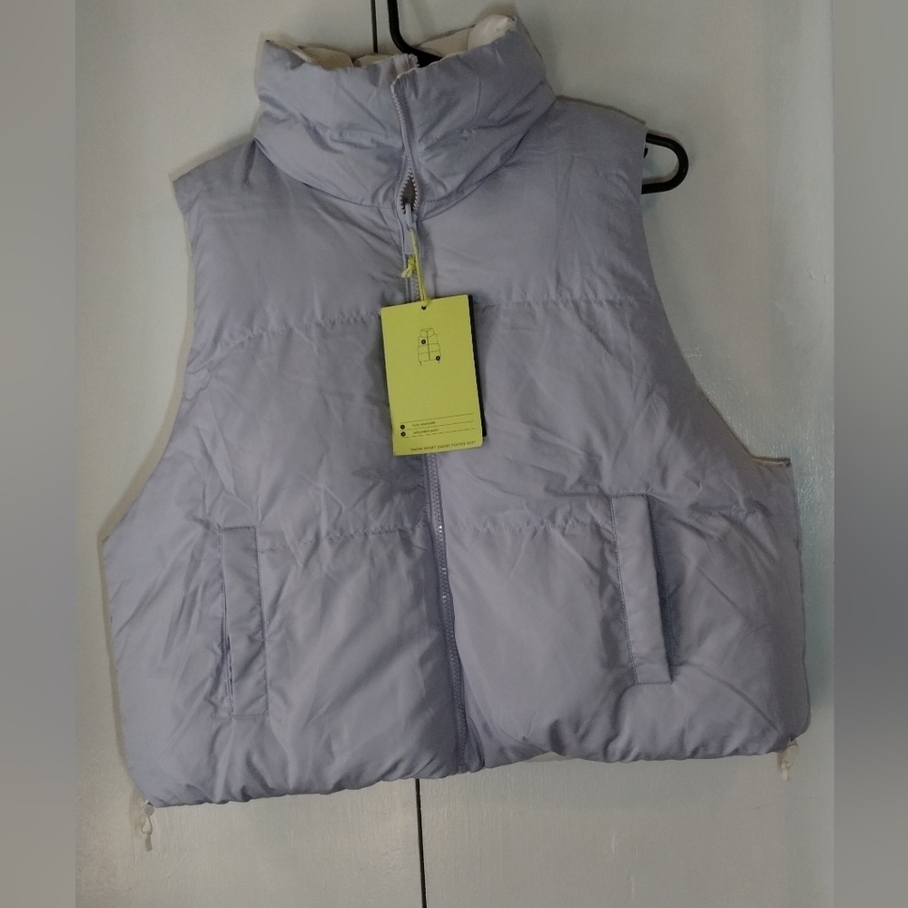All in Motion Reversable Puffer Best Zip Up One Side Is Lilac the other Is White